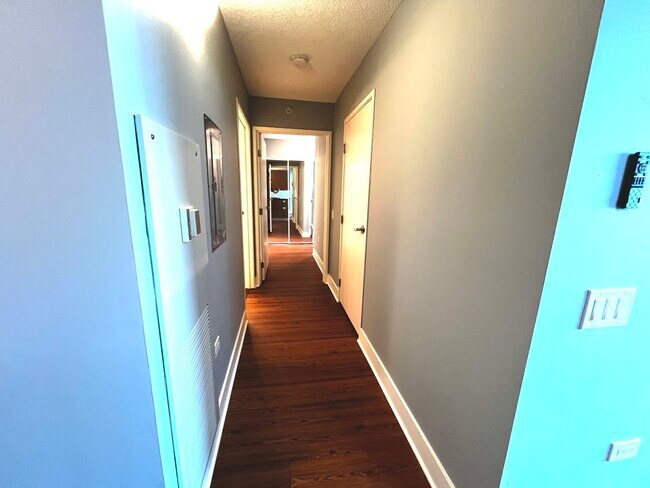 Building Photo - 9655 Woods Dr
