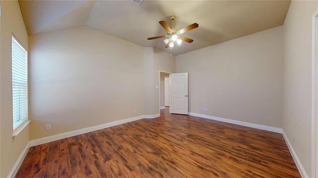 Building Photo - 7601 Maplewood Dr