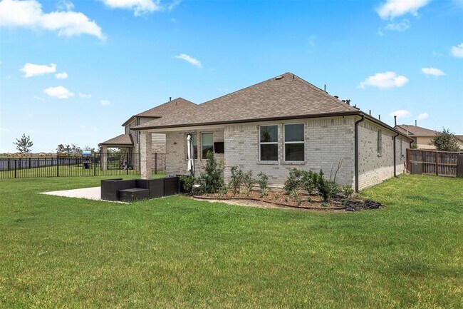 Building Photo - 13525 Emerald Mallard Dr