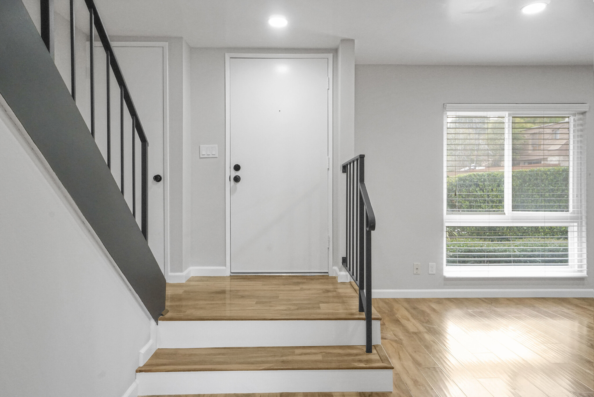 Building Photo - 3974 Tarrytown Ln