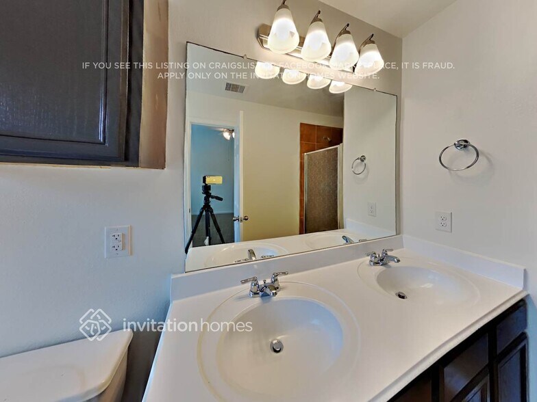 Building Photo - 30526 Ginger Trace Dr