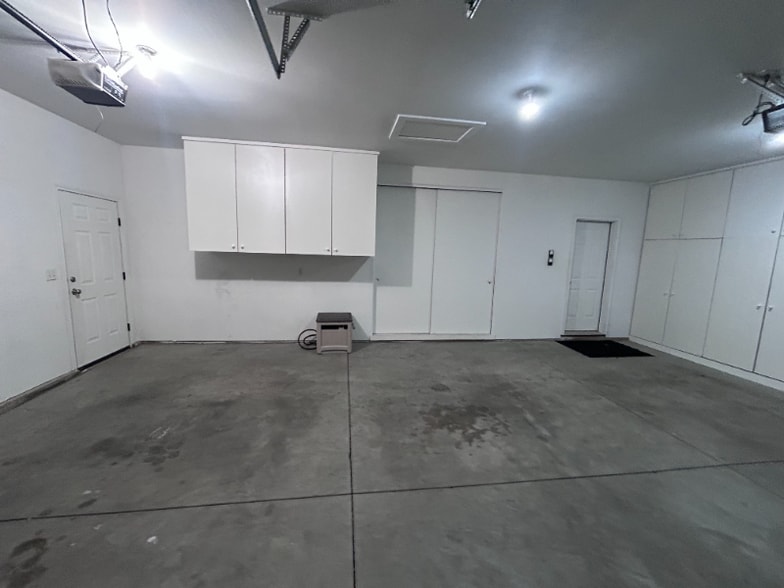 Building Photo - 2151 Concordia Way