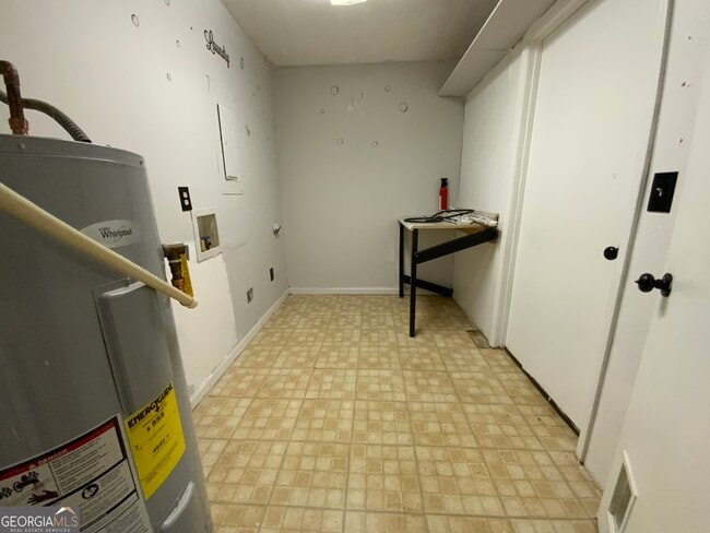 Building Photo - 2753 Whitewater Ct