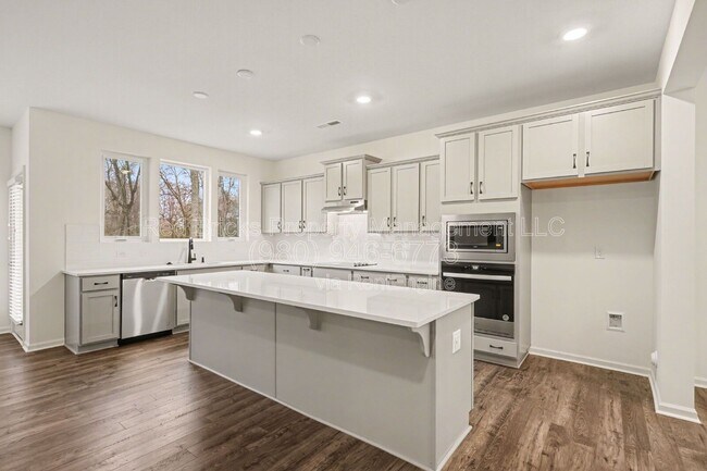 Building Photo - 162 Aspire Cir