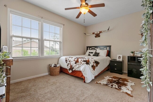 Building Photo - 1775 Belle Vue Way