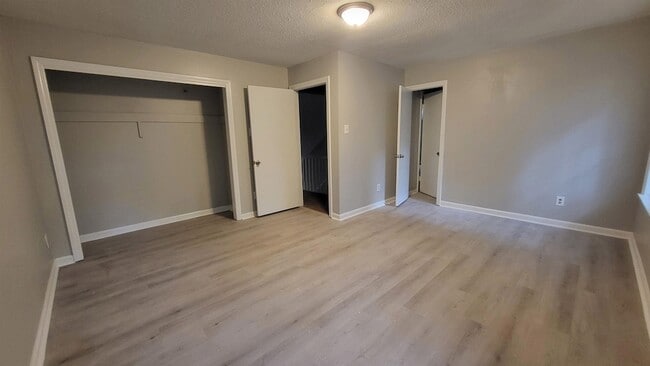 Building Photo - 5195 Wren Cove