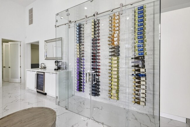 Building Photo - 2673 NW 64th Blvd