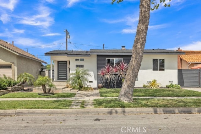 Building Photo - 2909 Nipomo Ave