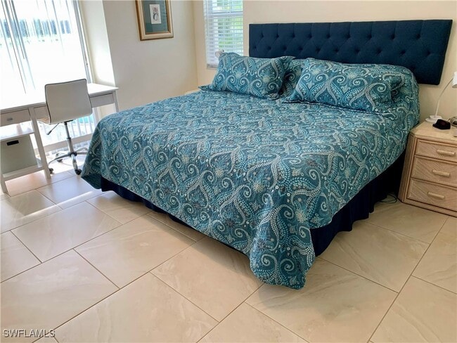 Building Photo - 7050 Lone Oak Blvd