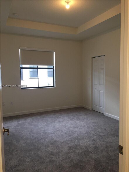 Building Photo - 10323 W 34th Ln