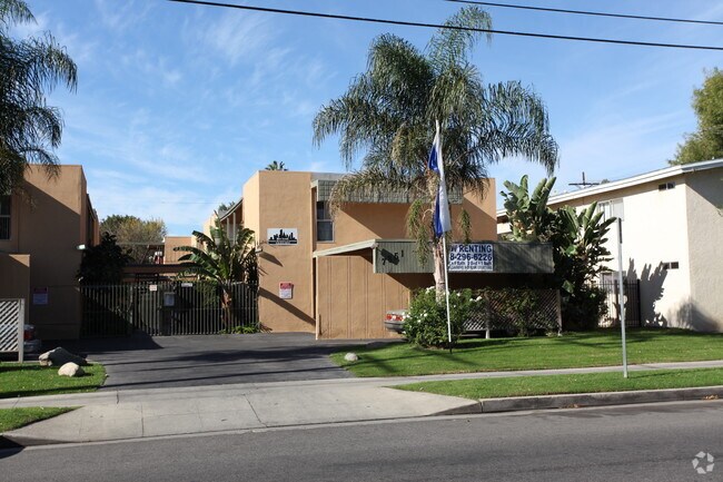 Primary Photo - 7351 Variel Ave