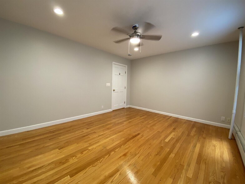 Building Photo - 47 Tremont St