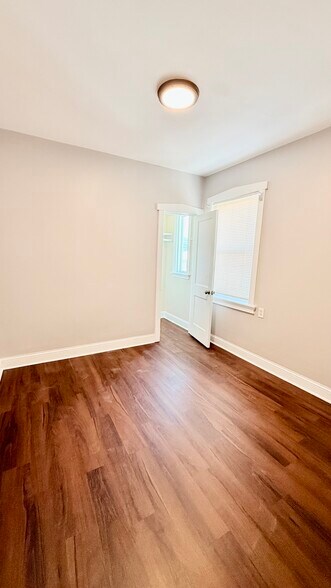 Building Photo - 4849 W Eddy St