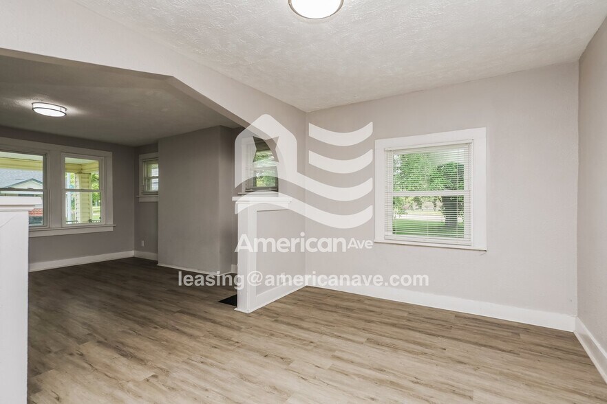 Building Photo - 948 Westwood Ave