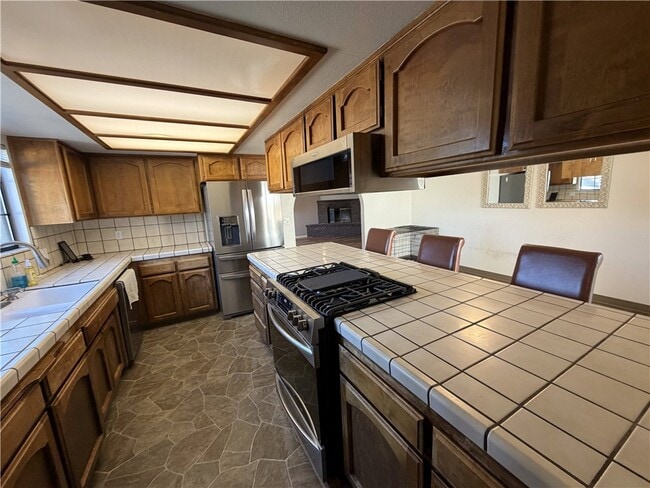 Building Photo - 115 Rosemary Dr