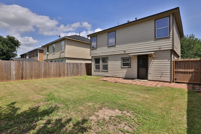 Building Photo - 15422 Ferness Ln