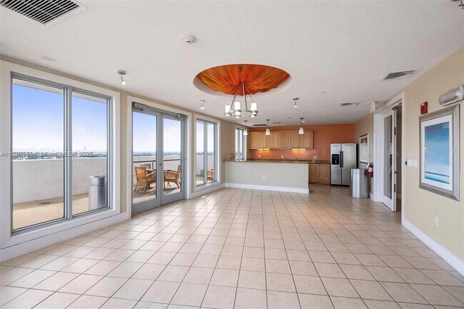 Building Photo - 1830 Radius Dr