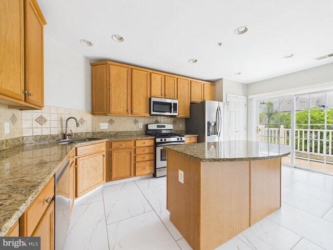 Building Photo - 4587 Whittemore Pl