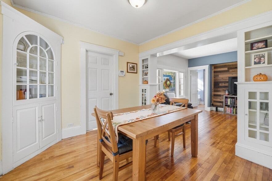 Building Photo - 5 Jenkins St