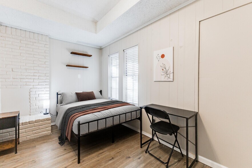 Building Photo - 7614 Swiss Way