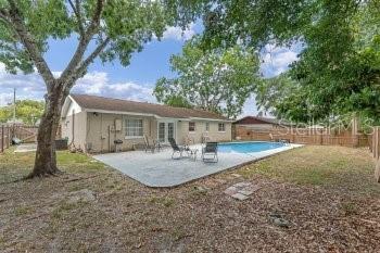 Building Photo - 450 Longwood Cir