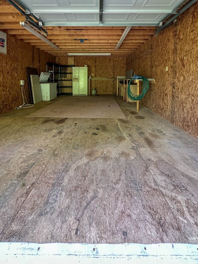 Building Photo - Peaceful One-Story Retreat in Franklinton, NC