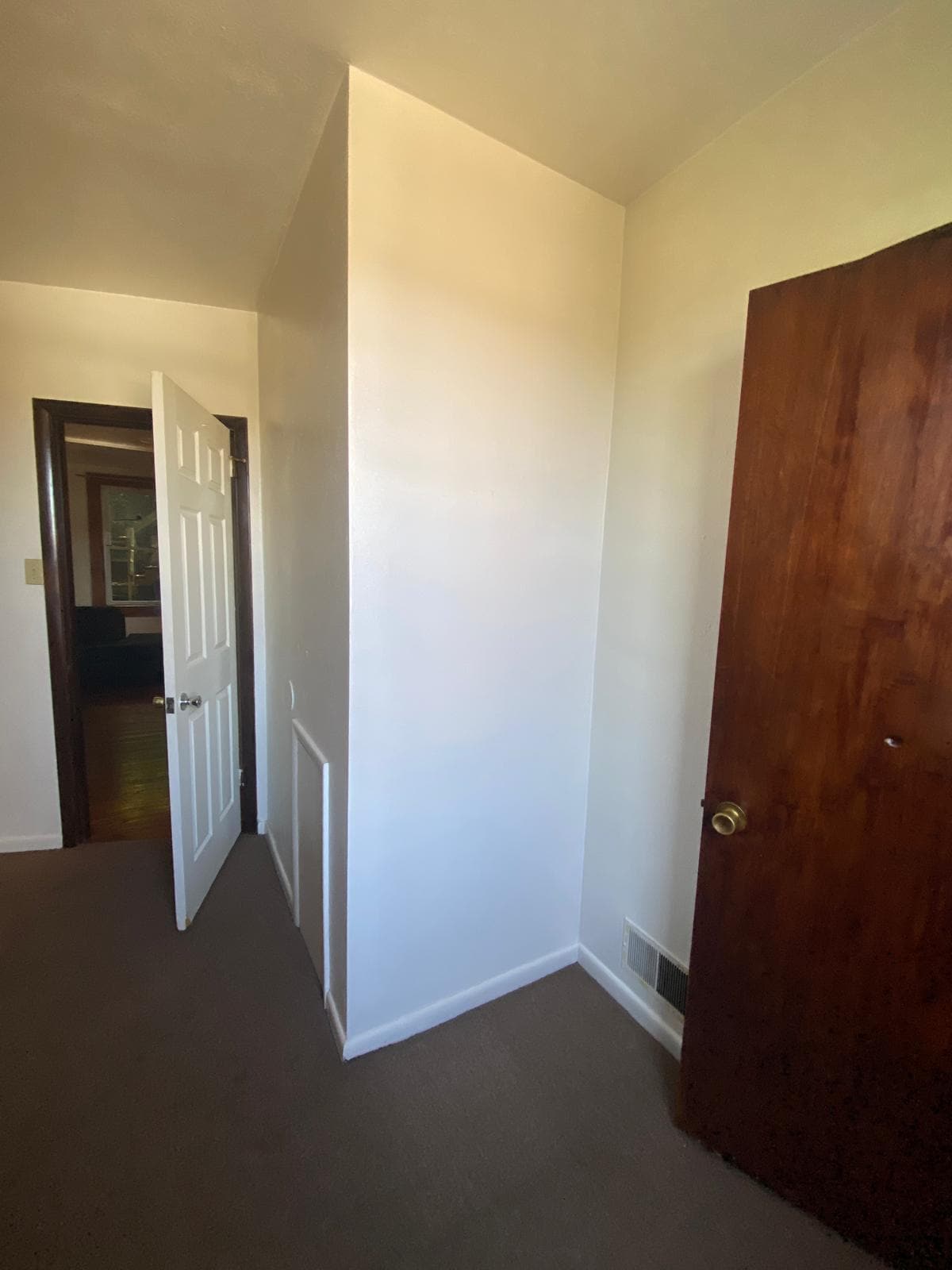 Building Photo - 1508 Ridge Ave