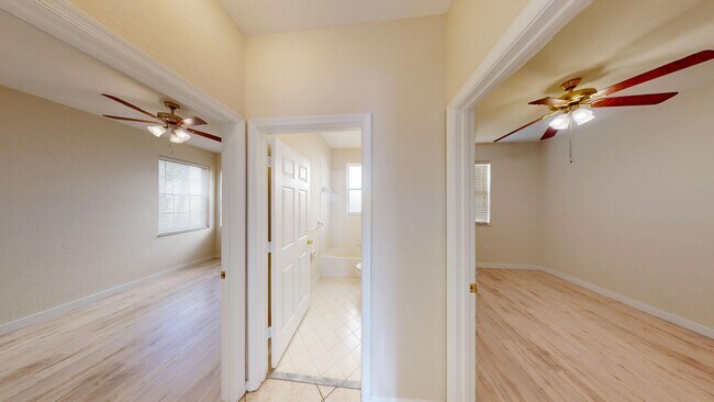 Building Photo - 4BD/2BA Single Family Home in Olympia!!