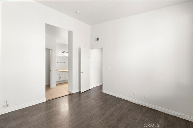 Building Photo - 1150 S Positano Ave