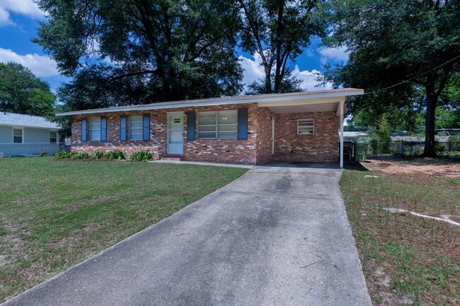 Building Photo - Newly Renovated 3/1.5 Home in East Columbus