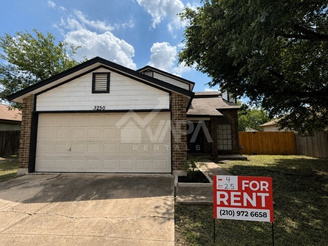 Building Photo - 3230 Bear Springs Dr
