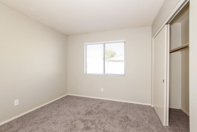 Building Photo - 9186 W Michelle Dr