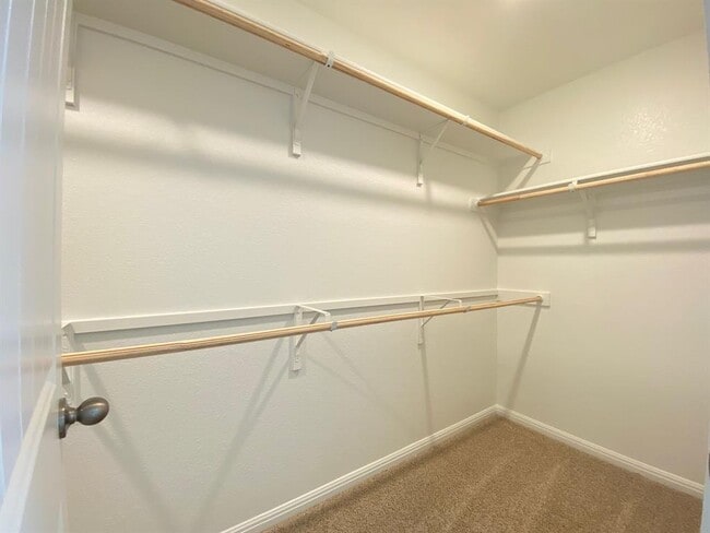 Building Photo - 205 Saide St