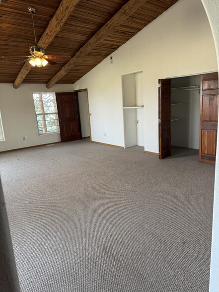 Building Photo - 1102 Big Sky Ln