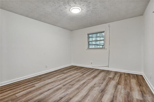 Building Photo - 4371 Springwood Terrace