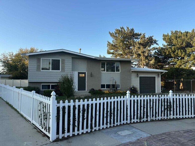 Building Photo - 3814 W Mansfield Cir