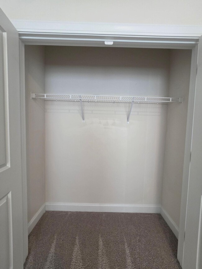 Building Photo - 3360 Rustic Dr