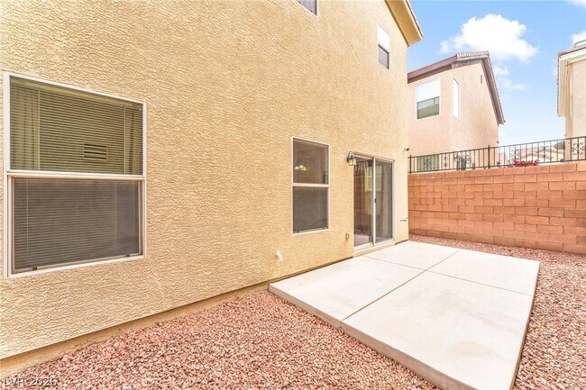 Building Photo - 609 Beckton Park Ave