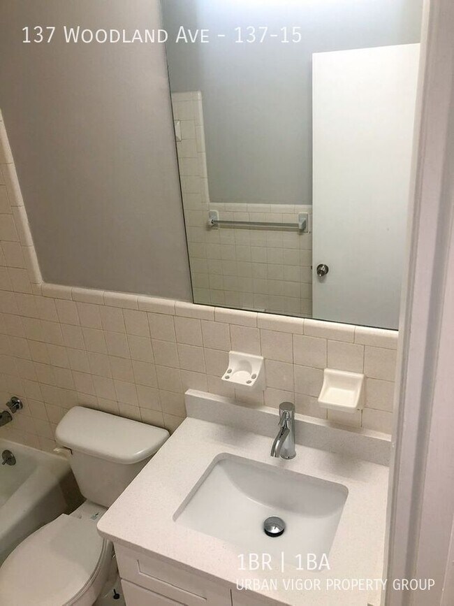 Building Photo - 137 Woodland Ave