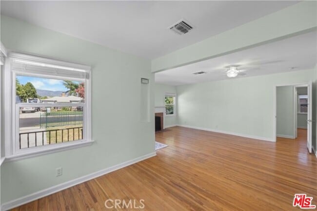 Building Photo - 1021 N Frederic St