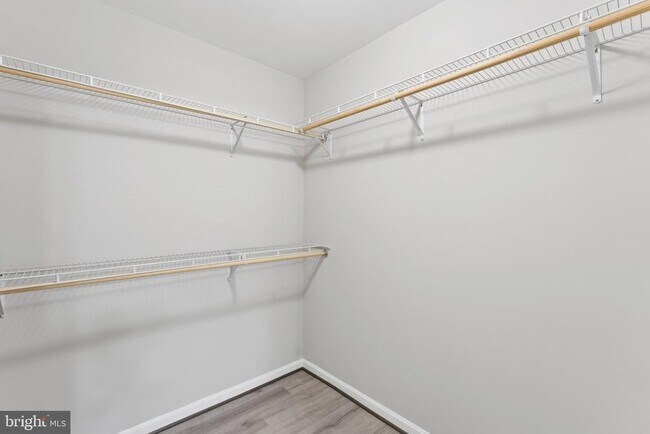 Building Photo - 4561 Strutfield Ln