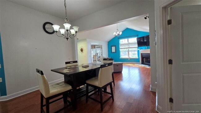 Building Photo - 127 Nandina Ct