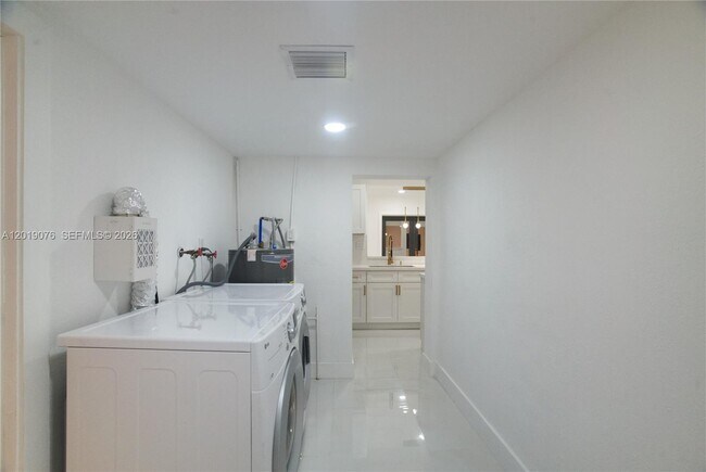 Building Photo - 315 NW 127th St