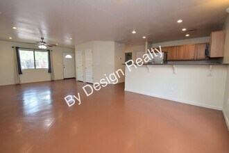 Building Photo - 203 S Cherry Ave
