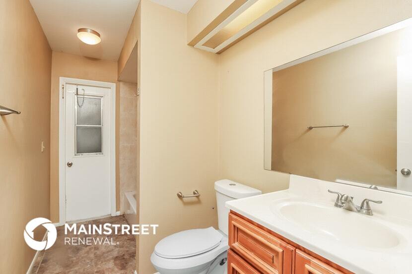 Building Photo - 912 Gatewood Ct NE