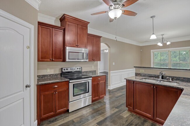 Building Photo - 219 Kickham Ln