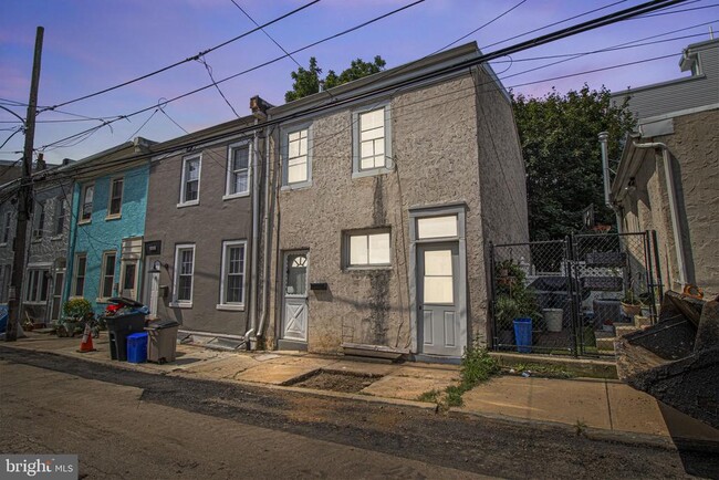Building Photo - 4330 Fleming St