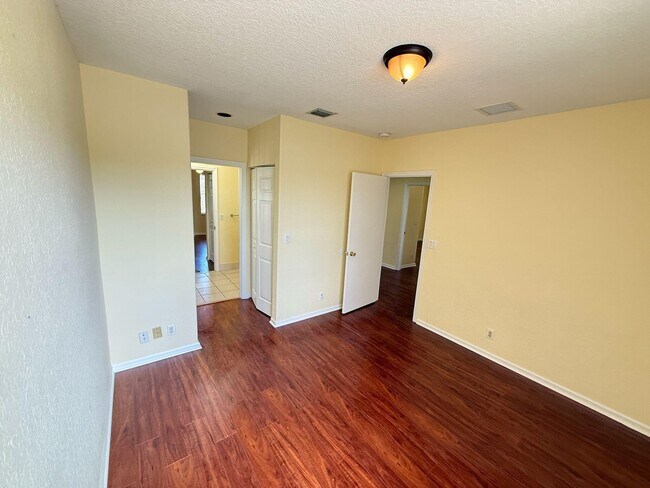 Building Photo - 5074 Massy Dr
