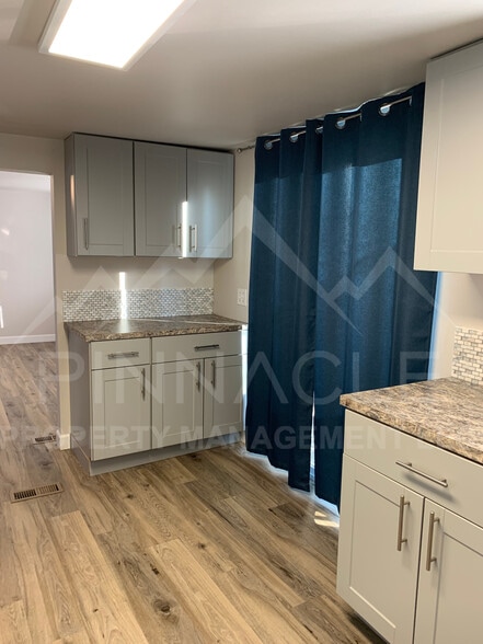 Building Photo - 1215 Landon Ave