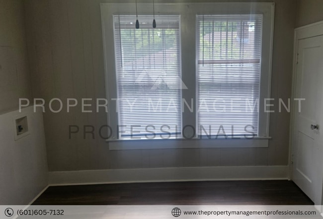 Building Photo - 2308 St. Charles-